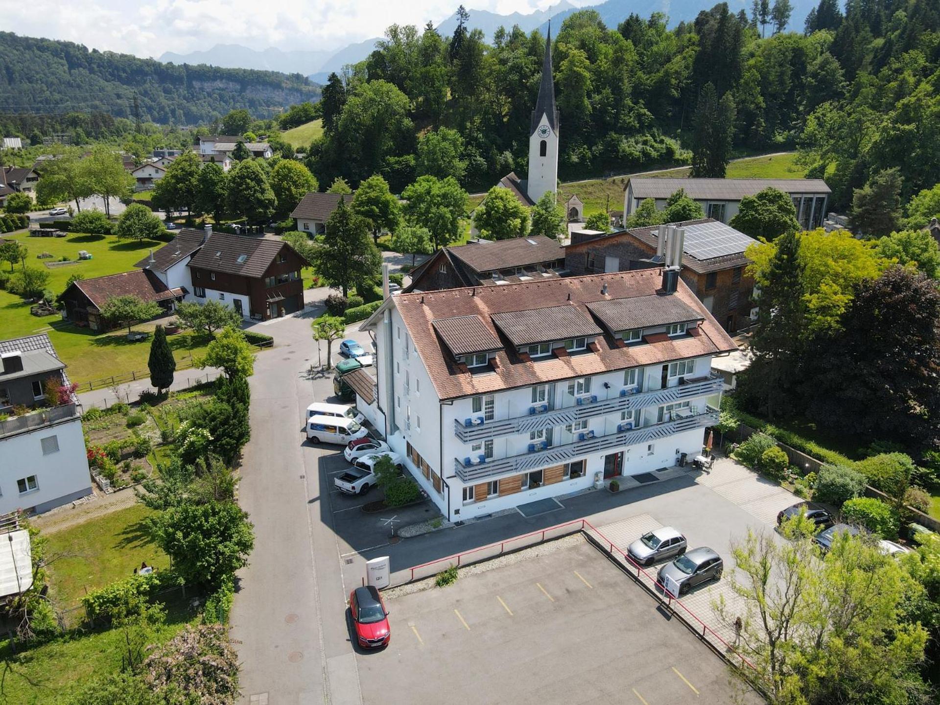 Hotel-Gasthof Lowen Feldkirch Esterno foto